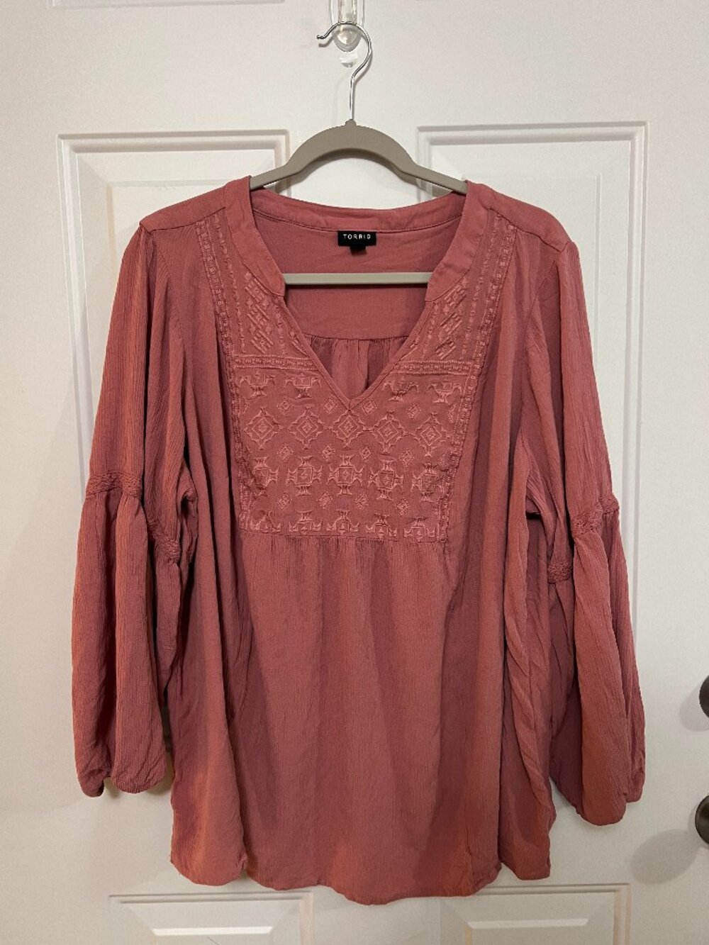 Torrid Dusty Rose Embroidered Crinkle Gauze Top Size 3 22/24